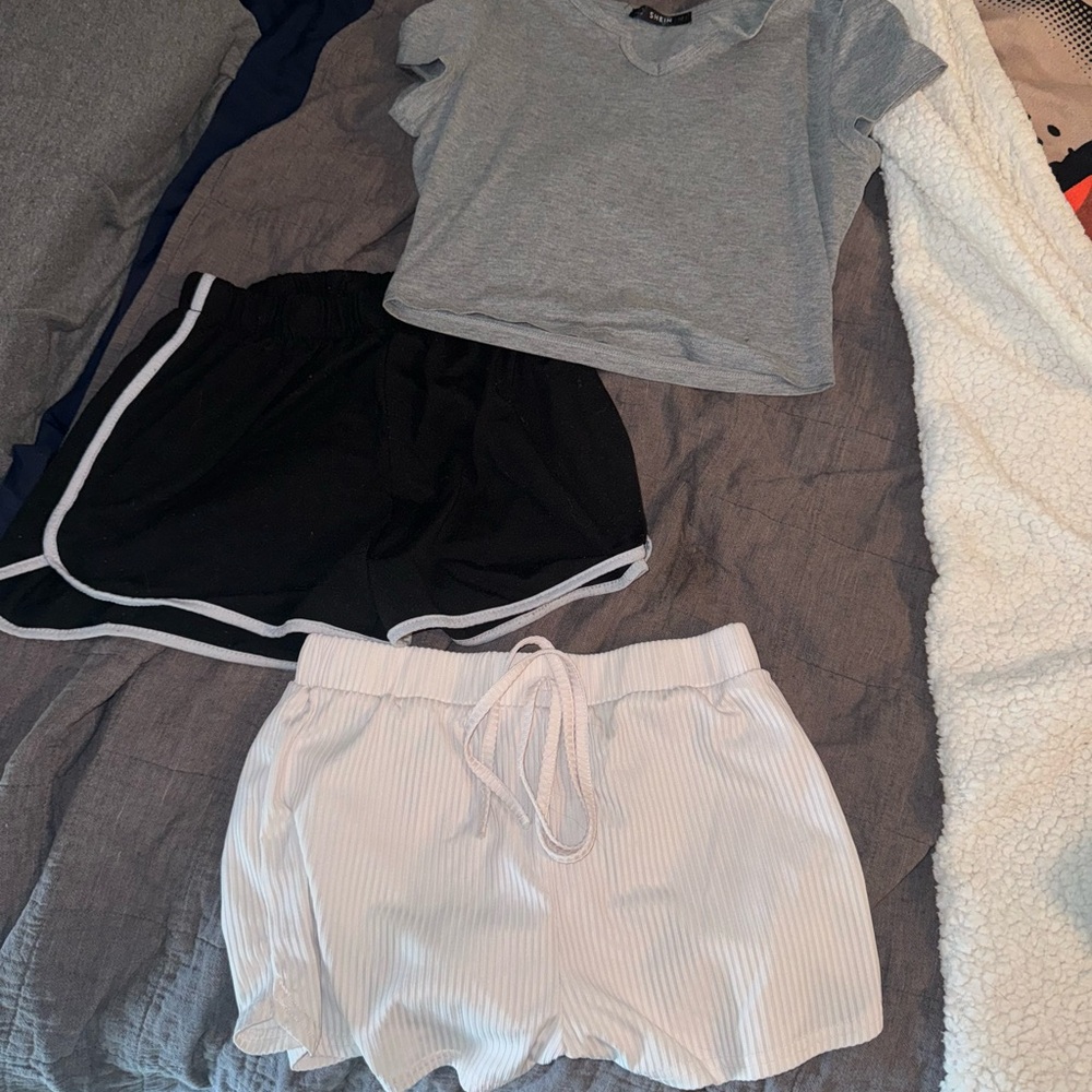 3 for 1 SHEIN shorts and top bundle